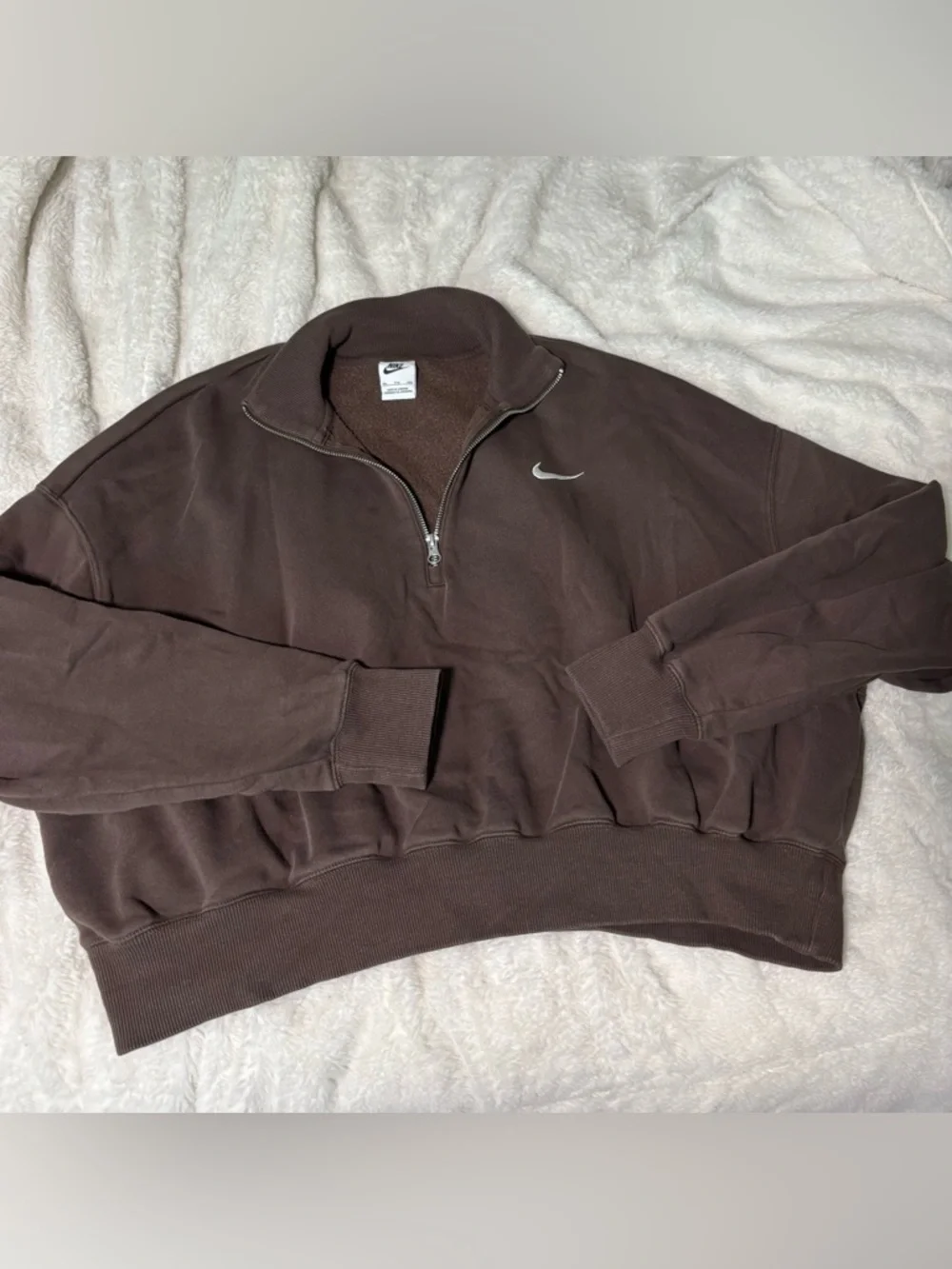 Nike Women's Chocolate Brown Quarter-Zip Cropped Plus Sweatshirt